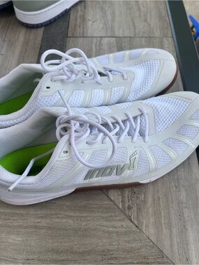 Inov-8 Men's White Athletic Shoes with Green Lining